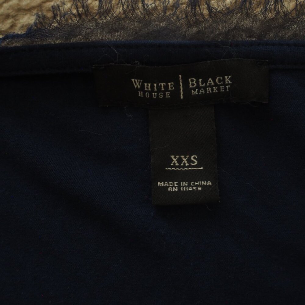White House Black Market Bedazzled Blue Sequin Short Sleeve Sparkle Top Size XXS - Picture 7 of 8